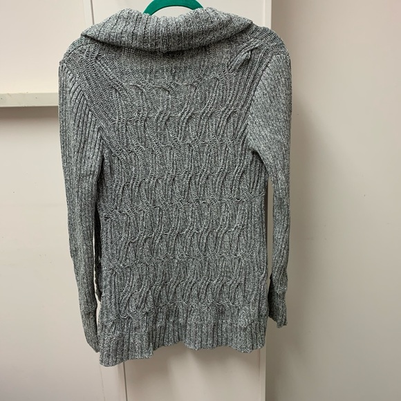 2/$20 Guess Sweater - Picture 5 of 6